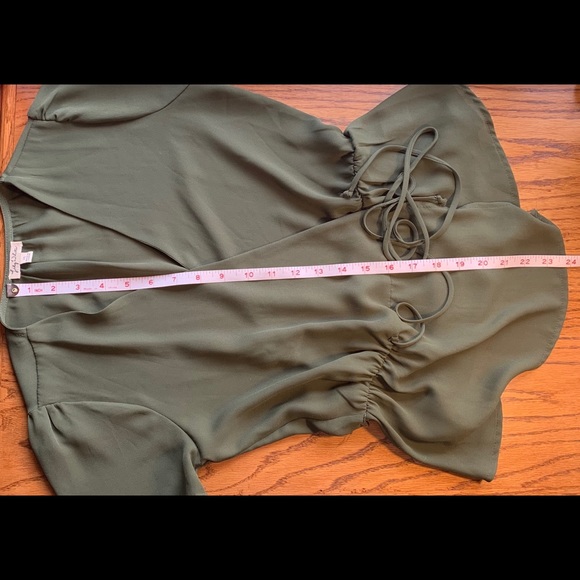 Lily White Cross-Tie Blouse Gathered Short Sleeve - Picture 12 of 15